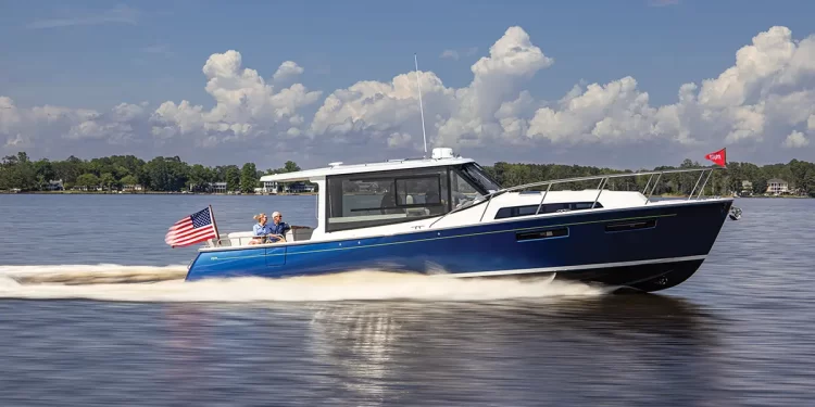 MJM 42 running side profile