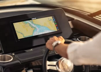 Latest Tech for Boaters - Simrad MFD