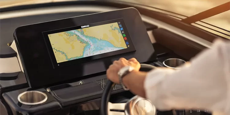 Latest Tech for Boaters - Simrad MFD