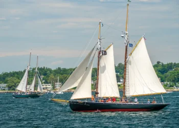 Windjammer Days in Boothbay Harbour, Main