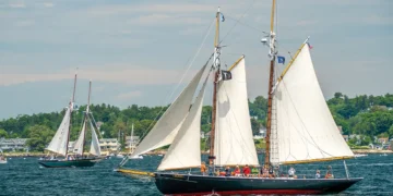 Windjammer Days in Boothbay Harbour, Main