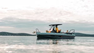 Highfield Boats ADV7