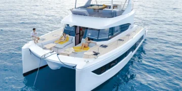 Aventura 14 Flybridge