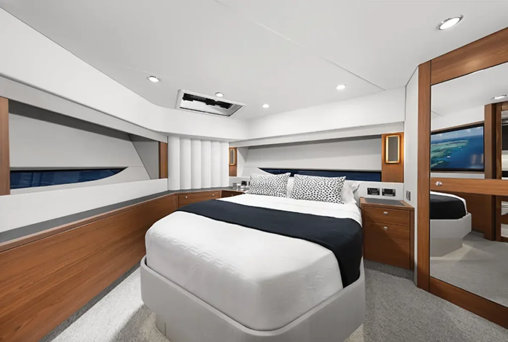 Maritimo M75 Owners Cabin