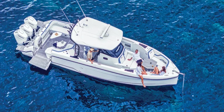 Wellcraft's New Center Console Boat anchored at sea