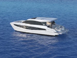Aquila 46 Coupe Powercat on the water