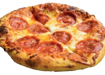 pizza with pepperoni slices