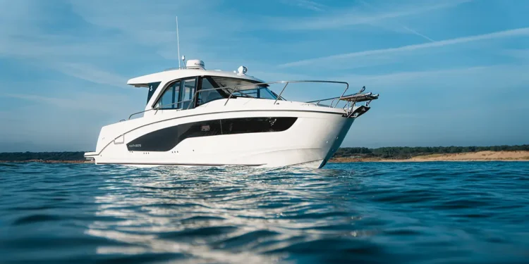 Beneteau Antares 9 compact coastal cruiser underway