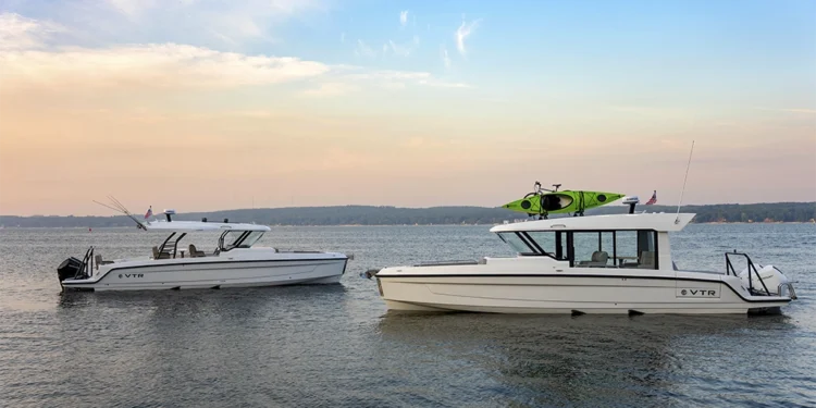 Cruisers Yachts 38 VTR lineup on water