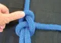 How to tie a boat knot