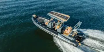 Highfield escape series boat cutting across water