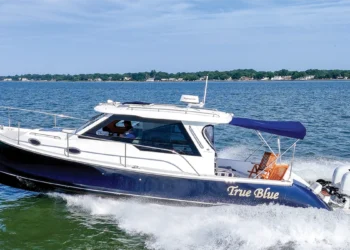 True North 34 (2022) boat cruising across water