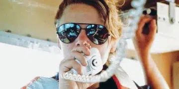 How to Use a Marine VHF Radio Like a Pro: Channels, Safety Calls and Proper Protocol