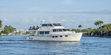 Inside the Marlow 62E Command Bridge: A Luxury Yacht Built for Owner-Operators