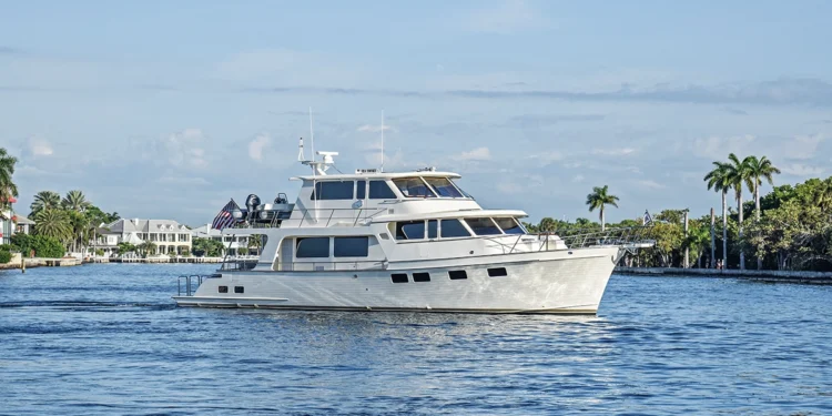 Inside the Marlow 62E Command Bridge: A Luxury Yacht Built for Owner-Operators