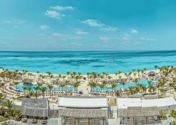 Best Spring 2026 Waterfront Events: Boat Shows, Wine Festivals, Bahamas Marinas & Caribbean Retreats