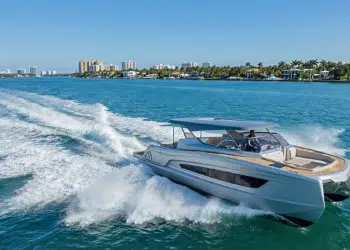 Aventura Catamarans: Luxury, Efficiency and Smart Multihull Design