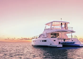 Bahamas Bareboat Charter Guide: Best Routes, Tips & Islands to Explore