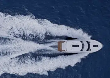 Maritimo M50 underway offshore