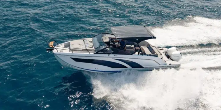 Hanover 327 running on the water