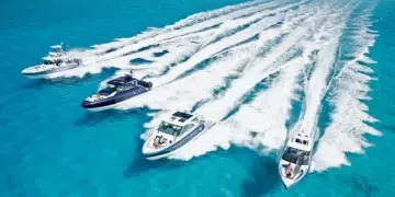Formula Boats running on the water