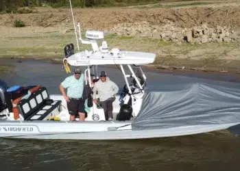 Captains Dustin Kidd and Marc Crutcher set a new Great Loop record in a Highfield Sport 800 RIB