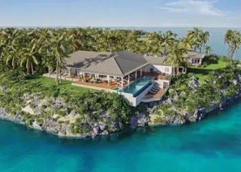 Montage Cay private residence with access to the Sea of Abaco