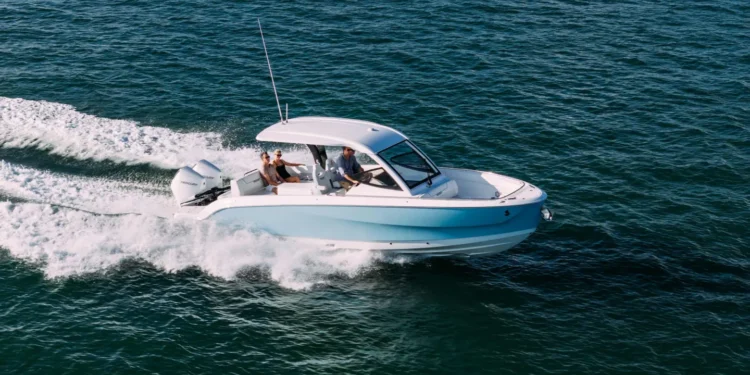Beneteau Flyer 30 day boat running at speed on twin Mercury outboards